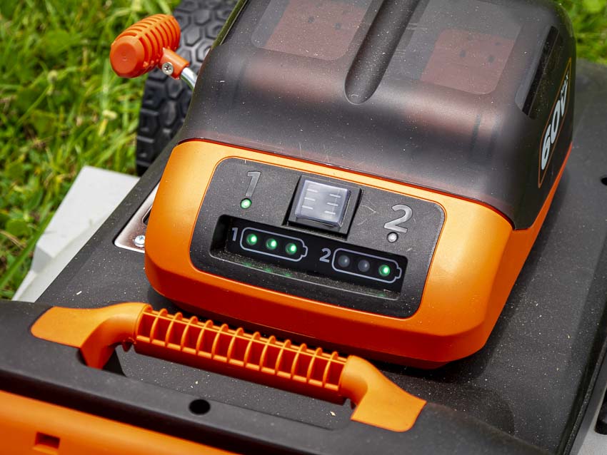 https://www.protoolreviews.com/black-and-decker-battery-lawn-mower-review/attachment/black-and-decker-mower04/