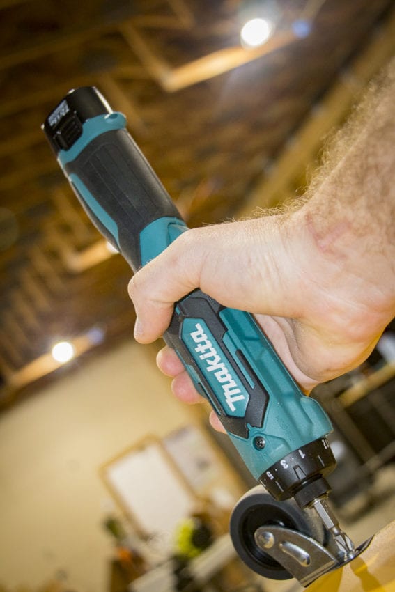 Makita 7.2V Drill DF012D: A Low Power Screwdriver for Pros - Pro 