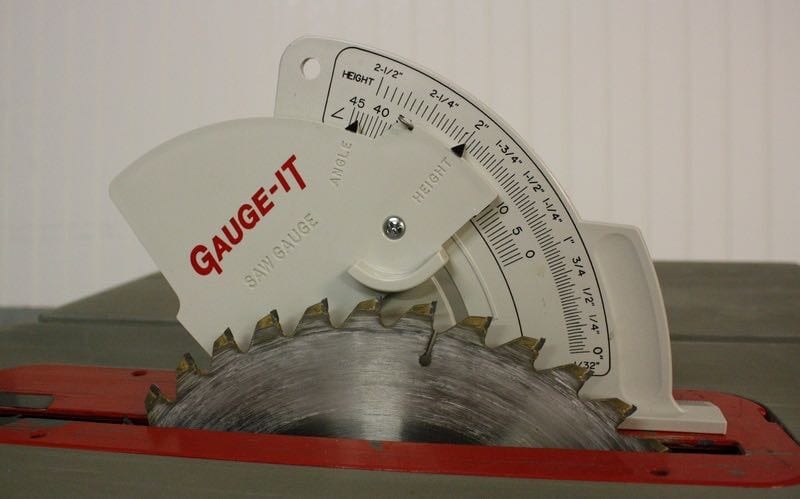 Gauge-It table saw gauge height