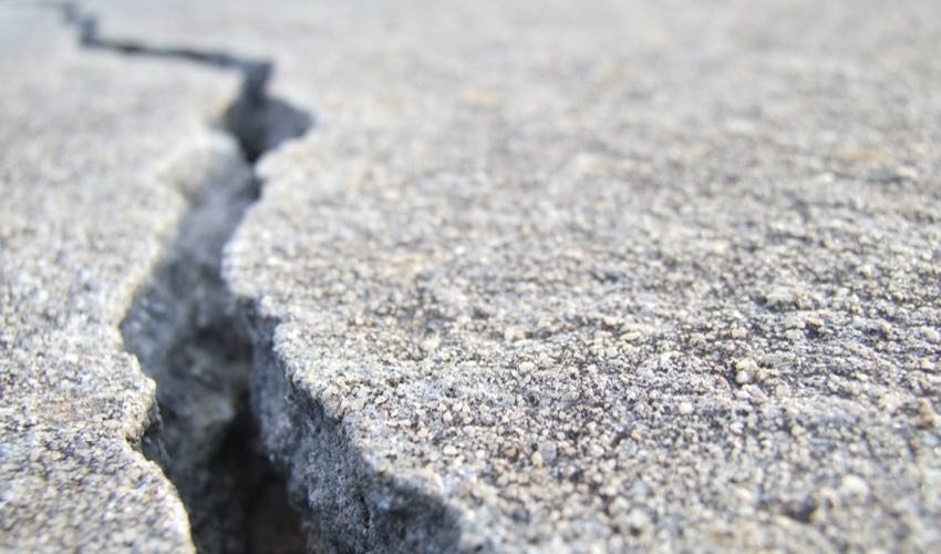 Sealing Driveway Cracks
