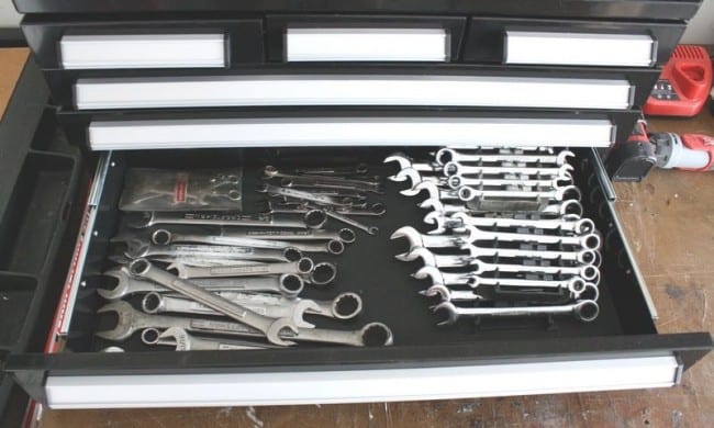 Husky 26 inch tool clearance box 4 drawer