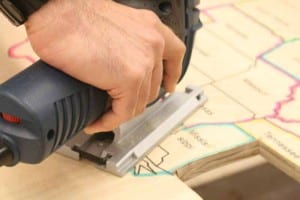 Bosch JS470EB Barrel Grip Jigsaw cutting