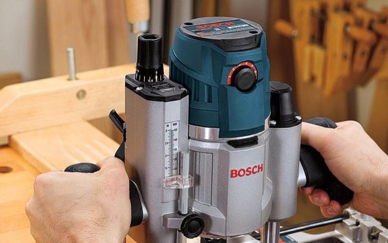 Bosch MRC23EVSK plunge fixed router
