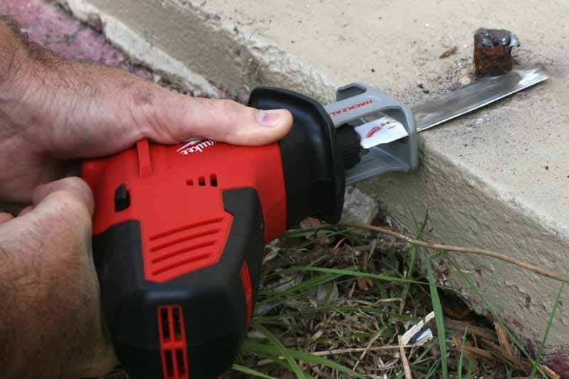 Milwaukee M18 HackZall cutting