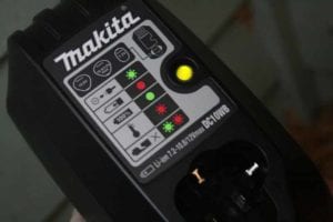 Makita LCT307W 12V Cordless - charger