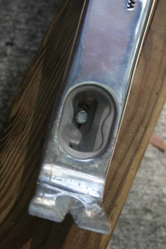 Stiletto stainless steel flat bar pull