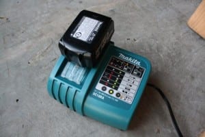 Makita LXDT08 18V LXT battery charging