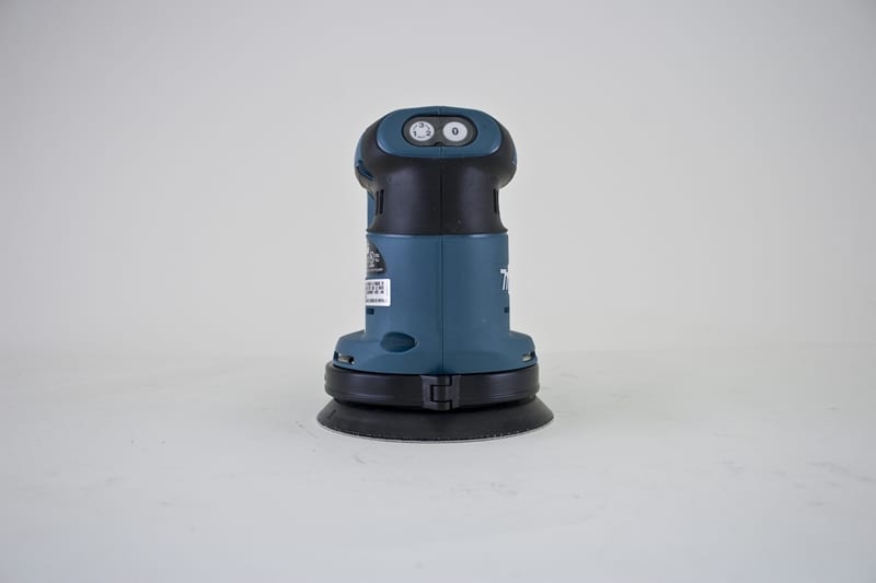 Makita XOB01 random orbit sander