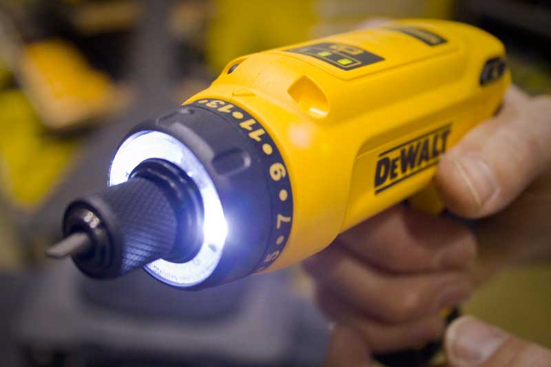 dewalt 8V gyroscopic screwdriver LEDs