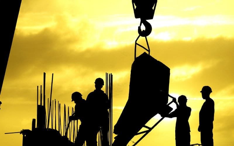 How To Stay Cool In The Heat – 10 Tips For Summer Construction