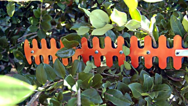 Husqvarna 36V Hedge Trimmer Blade Guard