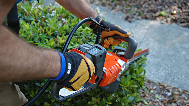 Husqvarna 36V Hedge Trimmer Rotating Handle