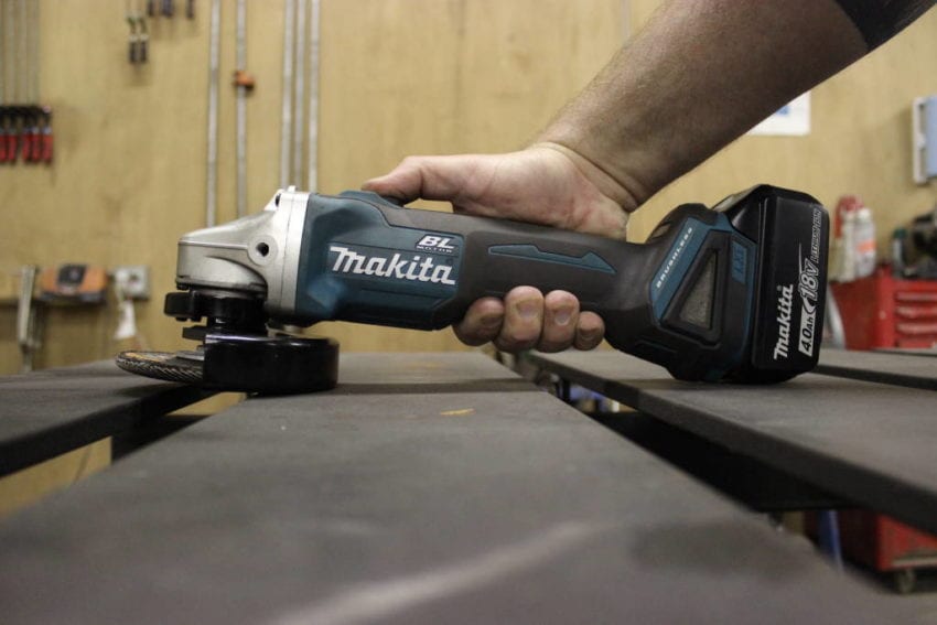 Makita XAG04T angle grinder