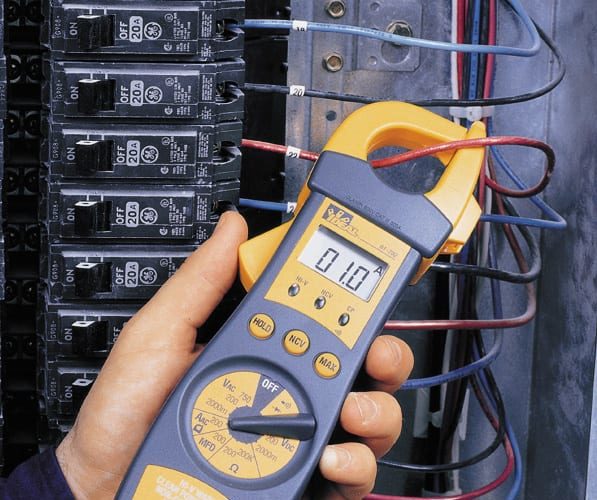 Ideal 4-in-1 Clamp Meter (61-704) application