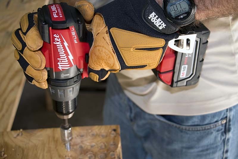 Heavy Duty 18V Cordless Drill Shootout Lag Bolt - Milwaukee M18 Fuel 2704