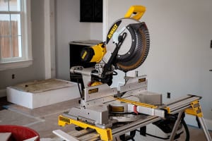 Dewalt DWS709 Miter Saw Profile