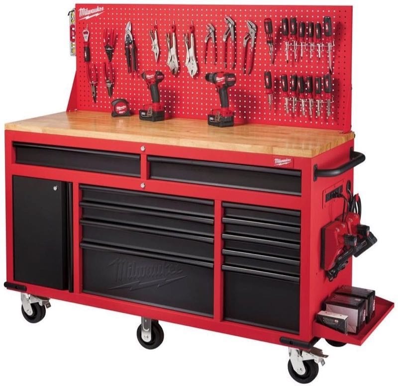 Milwaukee 60-inch mobile work station