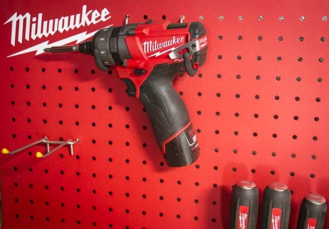 Milwaukee 60-inch work station tool