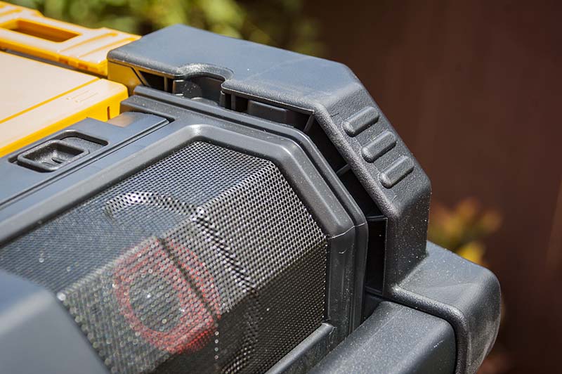 DeWalt ToughSystem Bluetooth radio Crush Zone