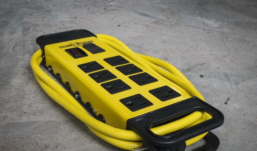 Yellow Jacket 5148 8-outlet power block