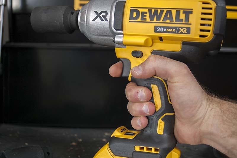 DeWalt DCF899P2 20V Max XR High Torque Impact Wrench Grip
