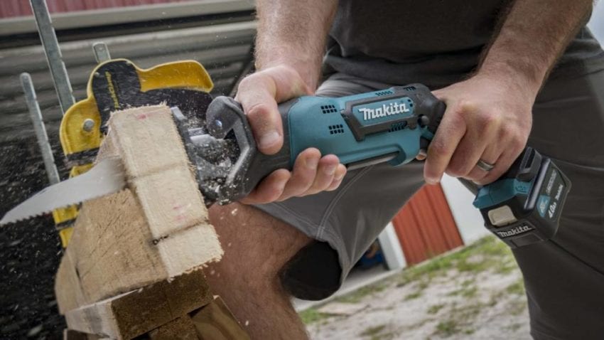 Makita 12V Max CXT Recipro Saw Cutting Wood 2