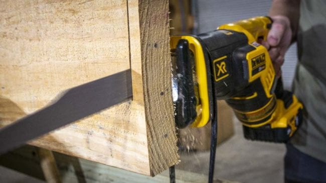 DeWalt DCS367 20V Max Brushless Compact Reciprocating Saw Cutting Wood