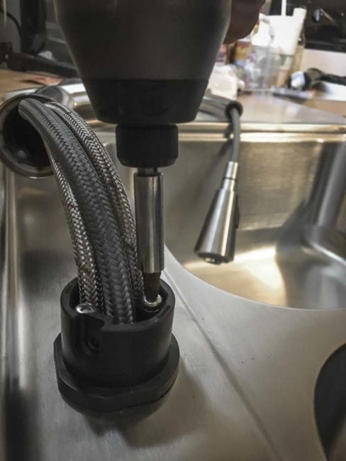 Installing Franke Fast-In faucet