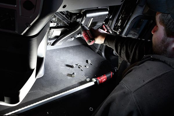 Milwaukee M12 Underhood Light