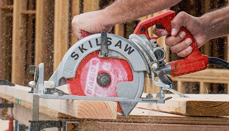 Skilsaw 7-1/4" Magnesium Worm Drive Saw with Diablo Blade (SPT77WM-22)