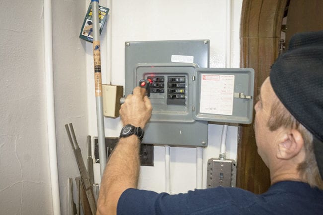 Southwire Circuit Breaker Finder with GFCI