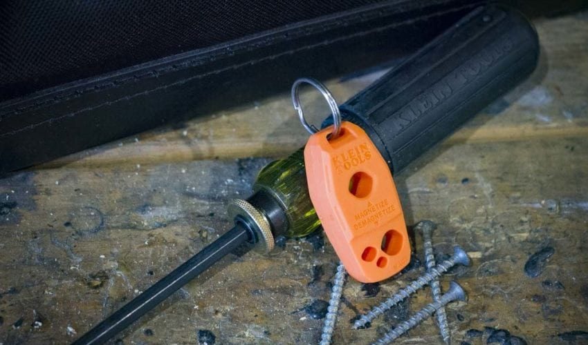 Klein Magnetizer
