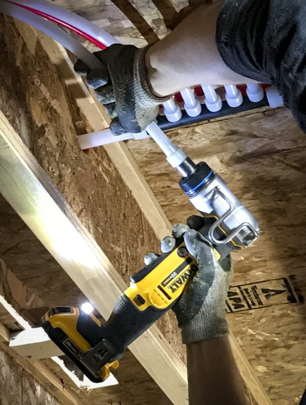 installing PEX Pipe with the DeWalt PEX Expander