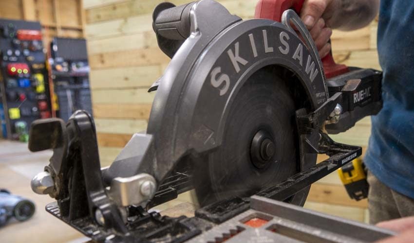 Best Cordless Circular Saw - Skilsaw TrueHVL Worm Drive