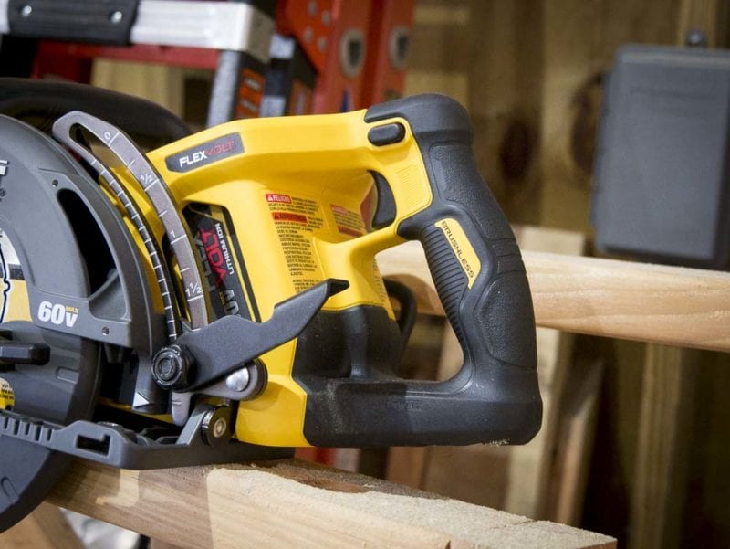 DeWalt FlexVolt Worm Drive Style Saw: A Cordless Worm Drive?