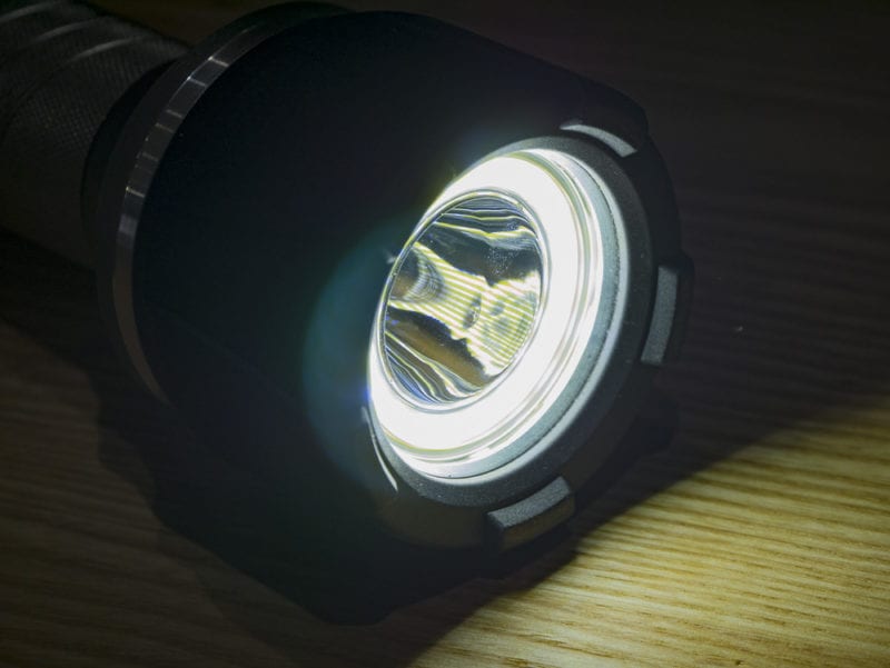 Husky 700-Lumen Aluminum Flashlight