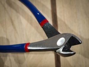 Southwire Made In America Angled Head High-Leverage Diagonal Cutting Plier