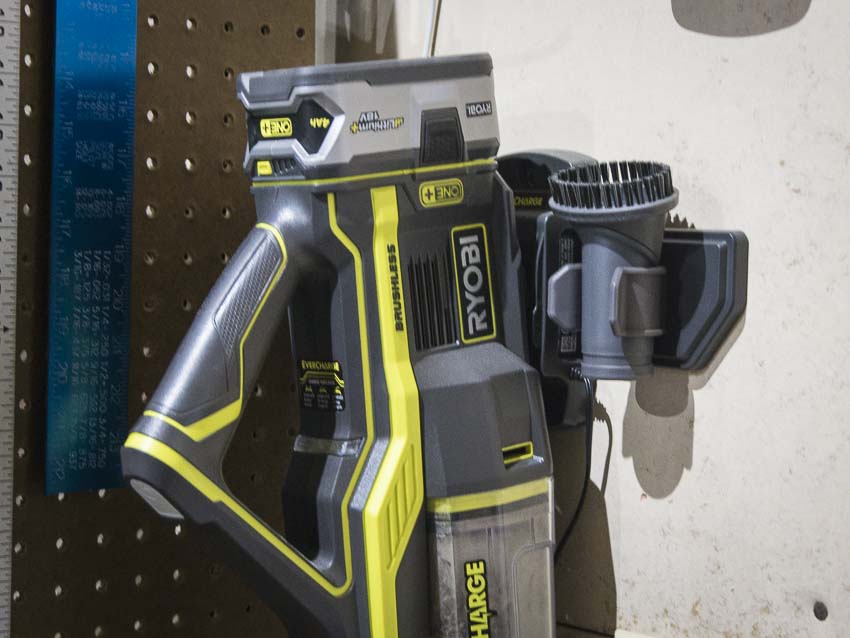 Ryobi EverCharge Cordless Stick Vacuum Review