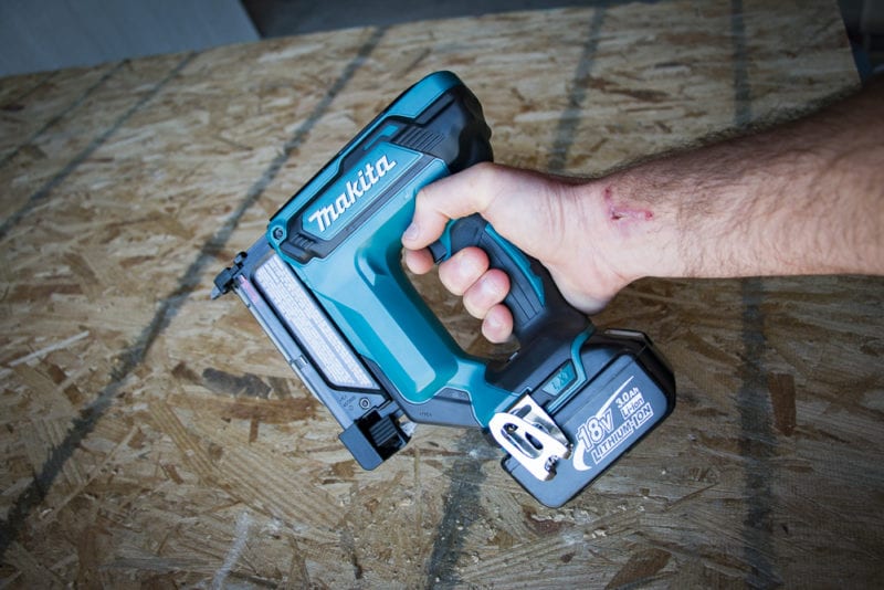 Makita Cordless Pin Nailer: XTP02 23-Gauge 18V LXT