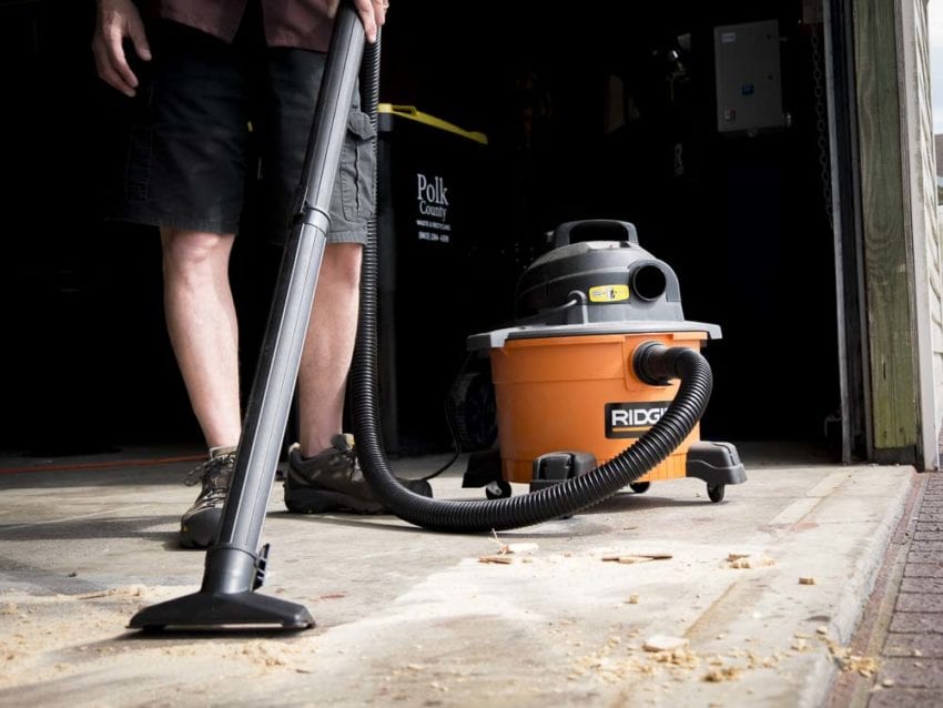 RIDGID 6 Gallon 3.5 Peak HP NXT Wet/Dry Shop Vacuum with Filter