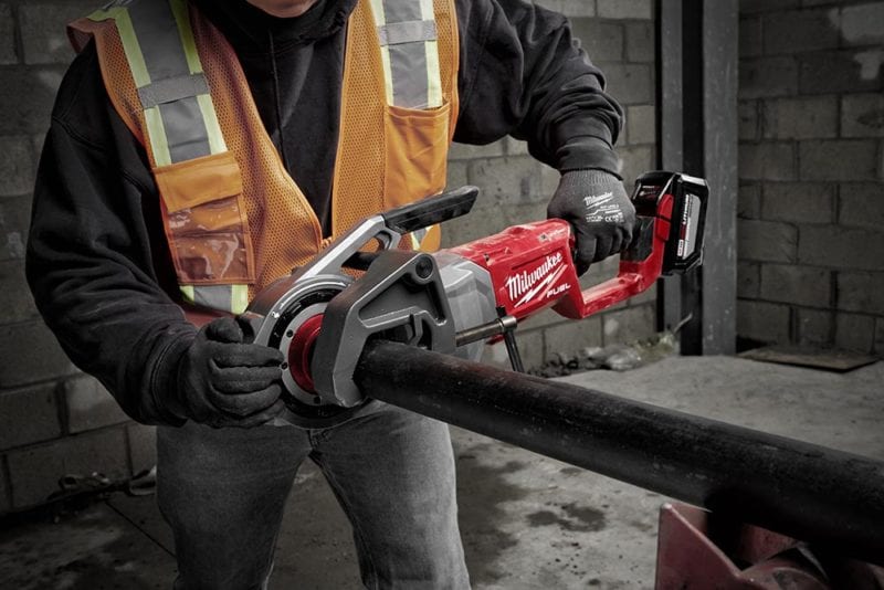 Milwaukee M18 Fuel Pipe Threader | Who Makes the best Plumbing Tools