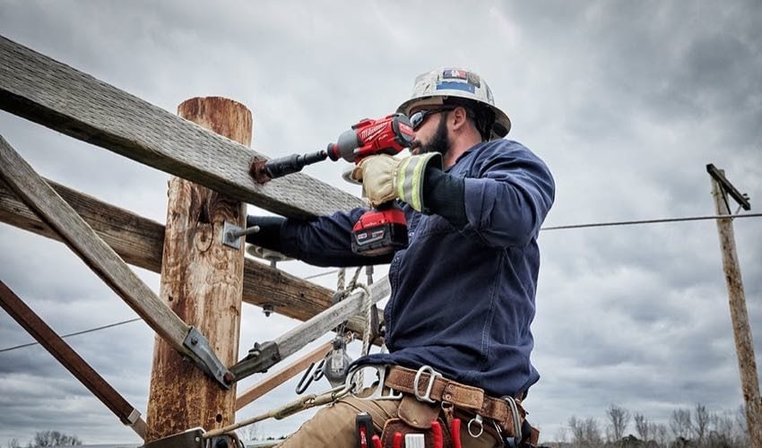 Milwaukee M18 Fuel 7/16" Impact Wrench