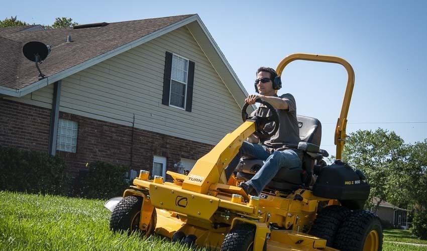 Cub Cadet Pro Z 972 SD Zero-Turn Mower