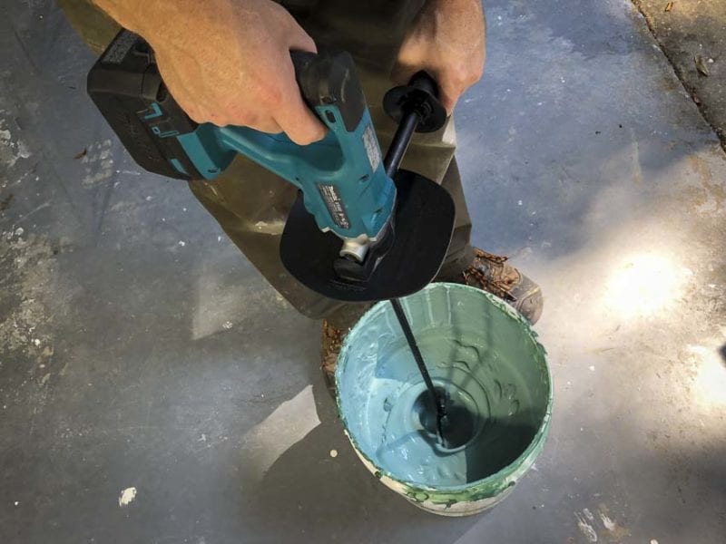 Makita XTU02 paint mixing