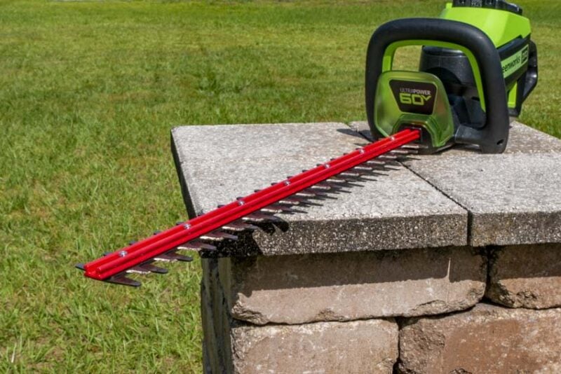 Greenworks 60V Battery-Powered Hedge Trimmer Review