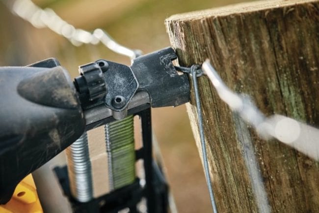 Dewalt fencing clearance staple gun