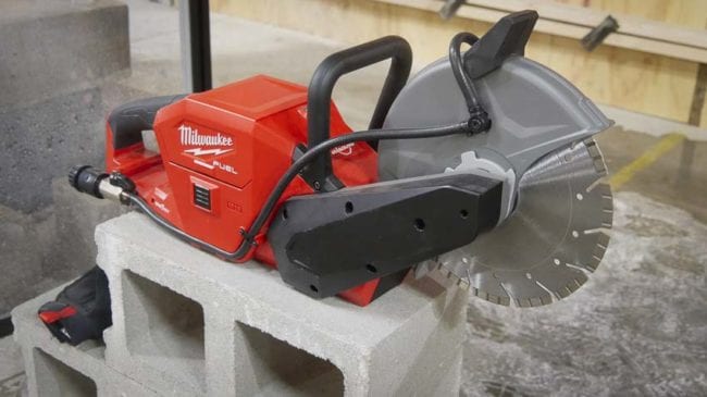 Milwaukee M18 Fuel 9-in Cutoff Saw glamour