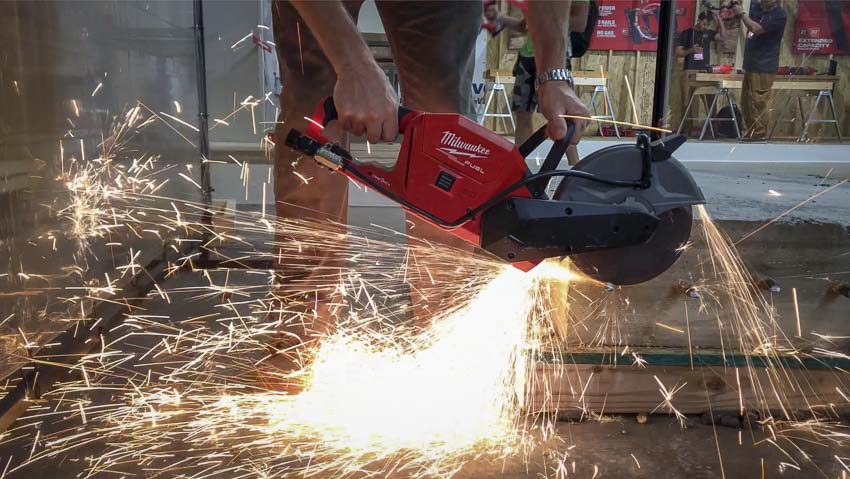 Milwaukee M18 Fuel 9-inch Cut-Off Saw