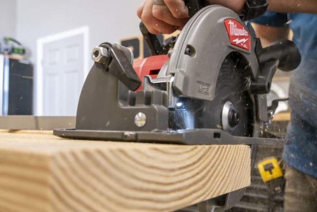  Milwaukee M18 FUEL Rear Handle Circular Saw Hands-On Review