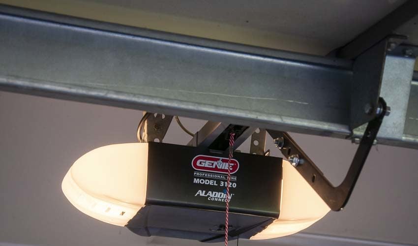 Genie 3120 garage door opener